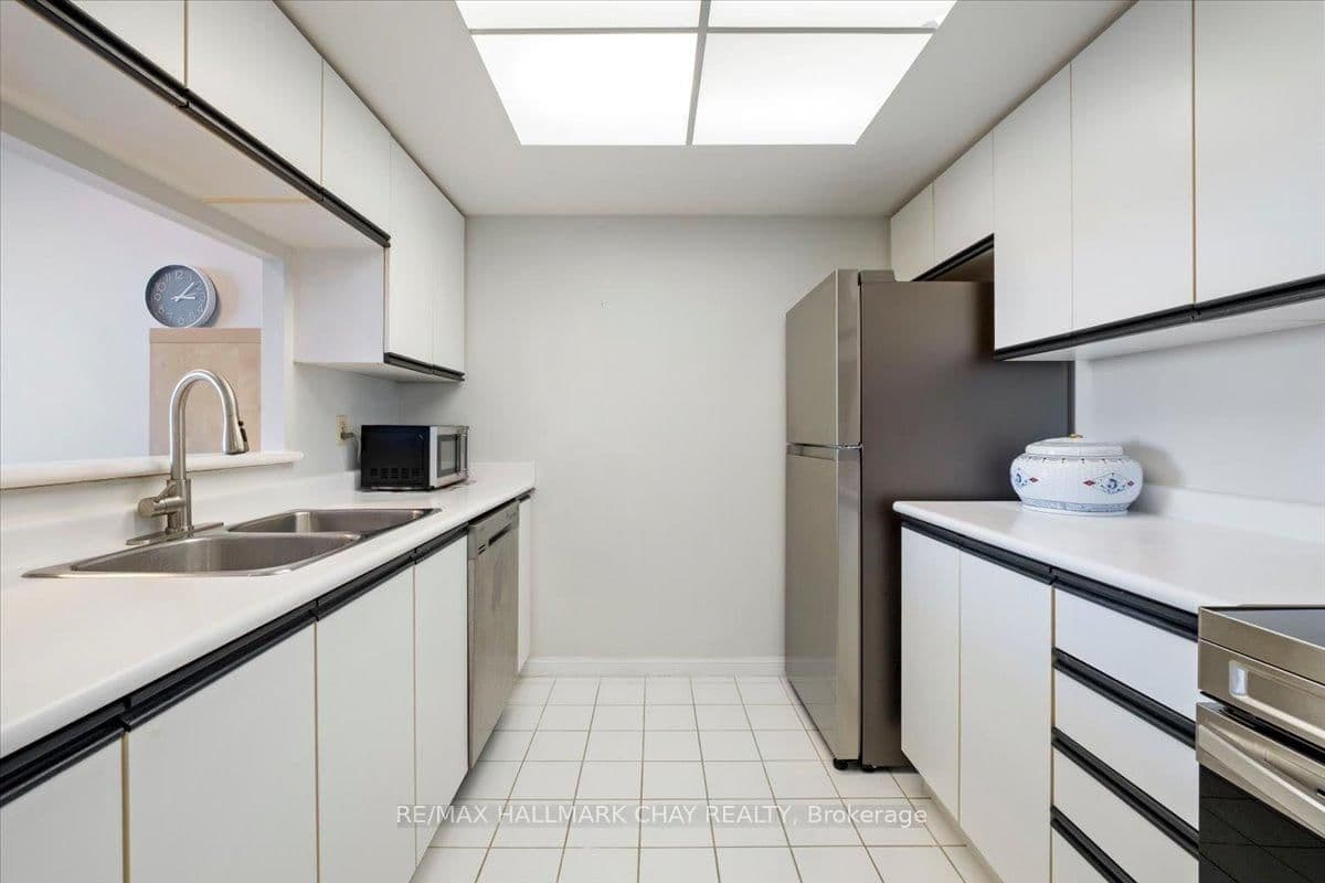 65 Ellen Street, Unit 1506 thumbnail 10