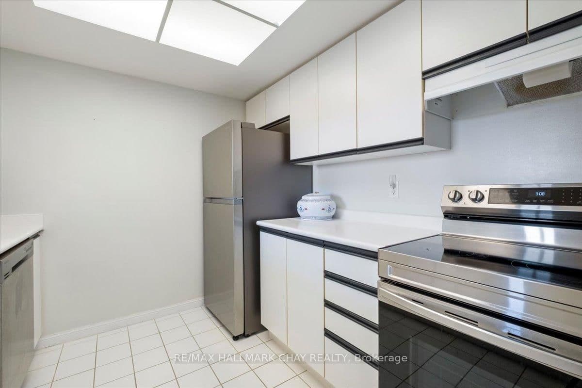 65 Ellen Street, Unit 1506 thumbnail 12