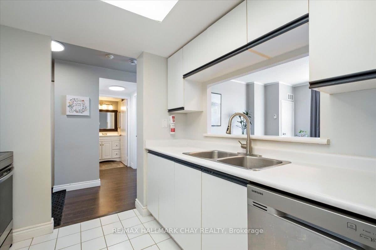 65 Ellen Street, Unit 1506 thumbnail 15