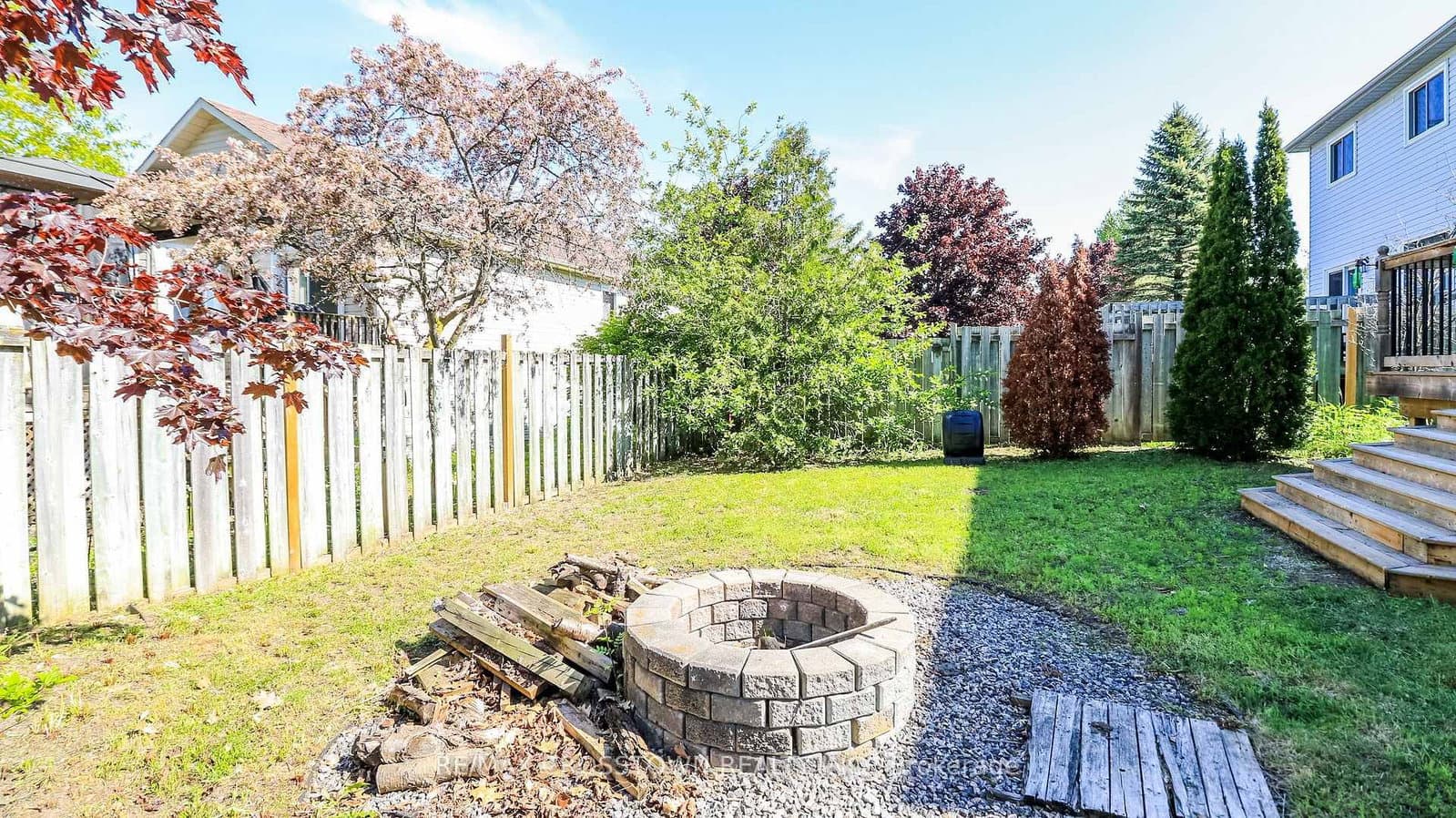 67 Donald Crescent thumbnail 33