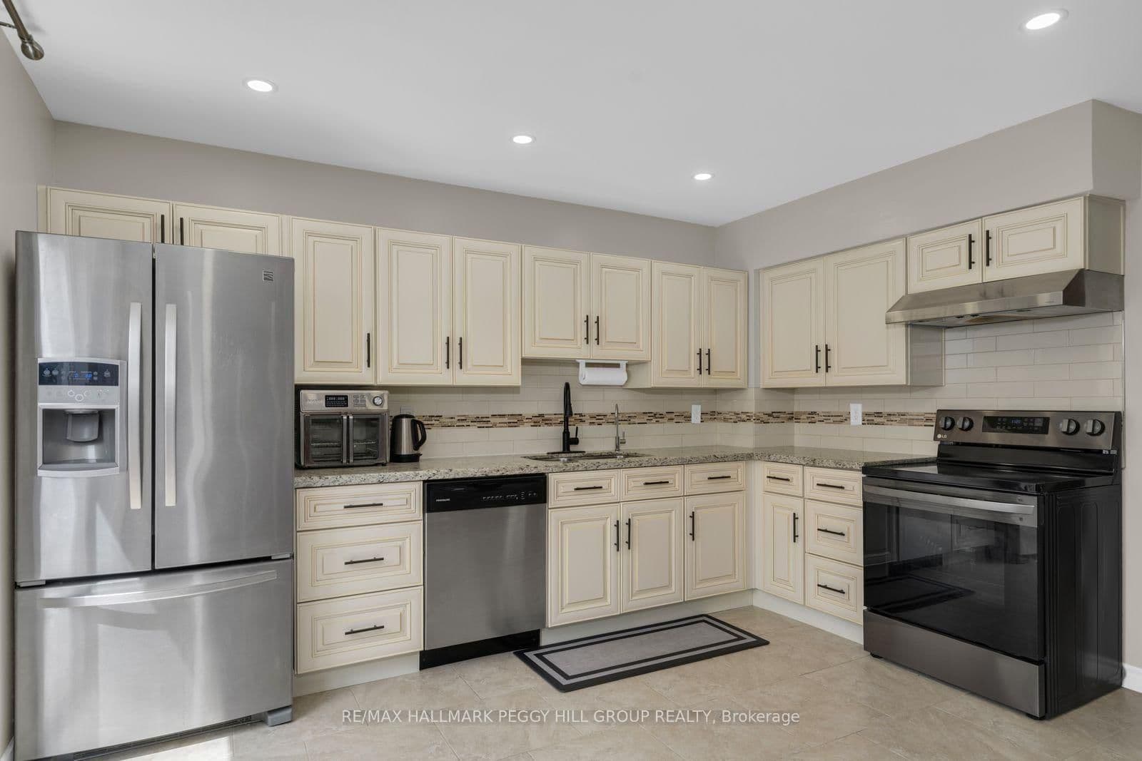 35 Victorway Drive thumbnail 4