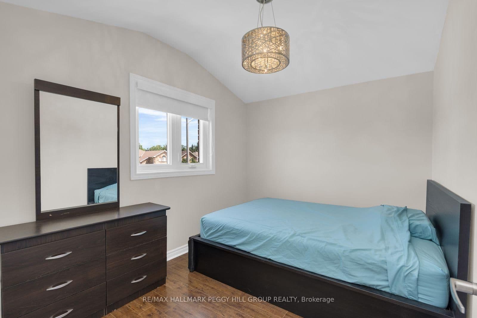 35 Victorway Drive thumbnail 9