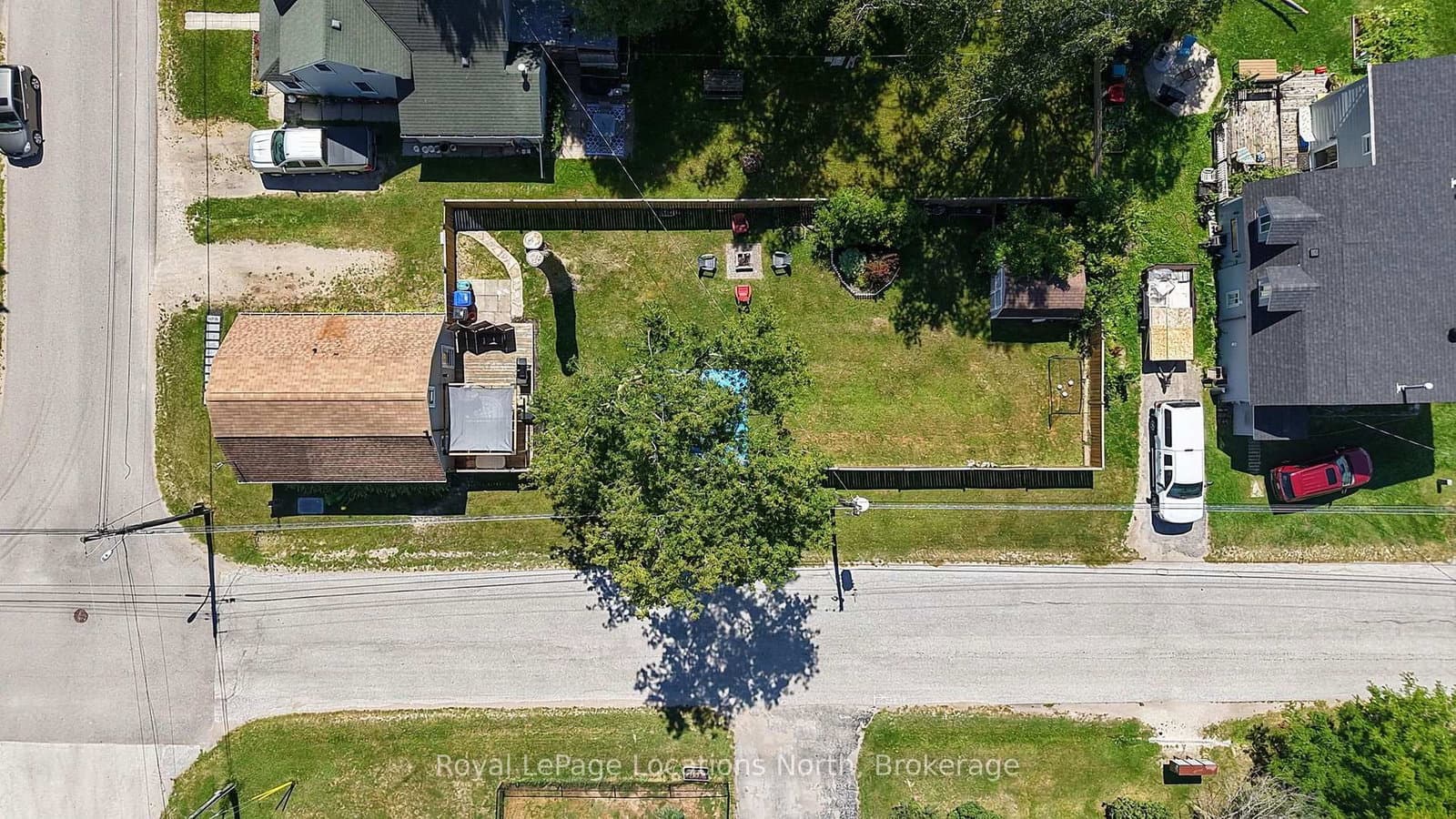 204 Sutherland Street N thumbnail 27