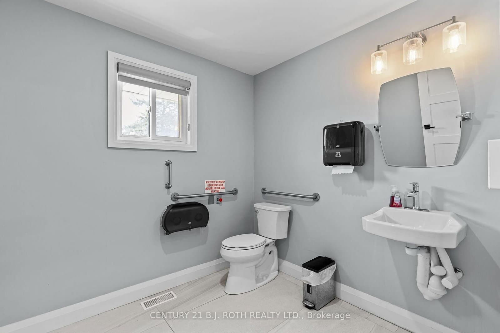 355 Mapleview Drive W thumbnail 17