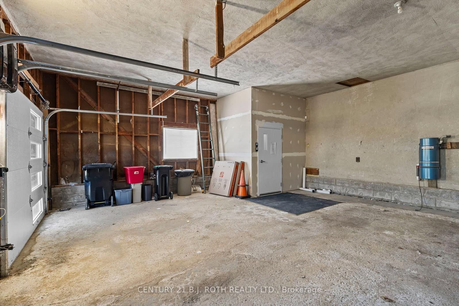 355 Mapleview Drive W thumbnail 28