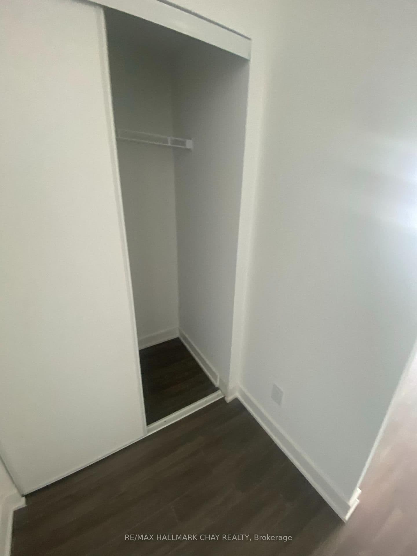 681 Yonge Street, Unit 317 thumbnail 12