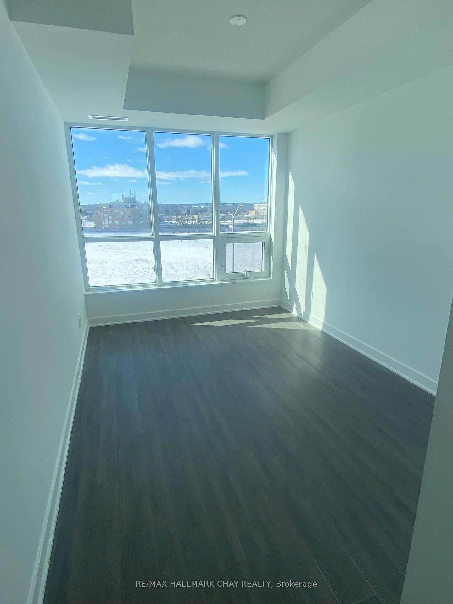 681 Yonge Street, Unit 317 thumbnail 6
