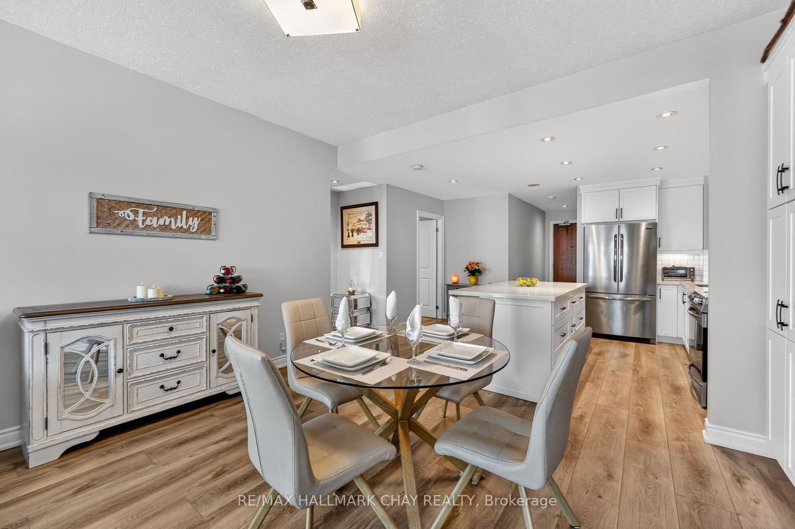 37 Ellen Street, Unit 805 thumbnail 9
