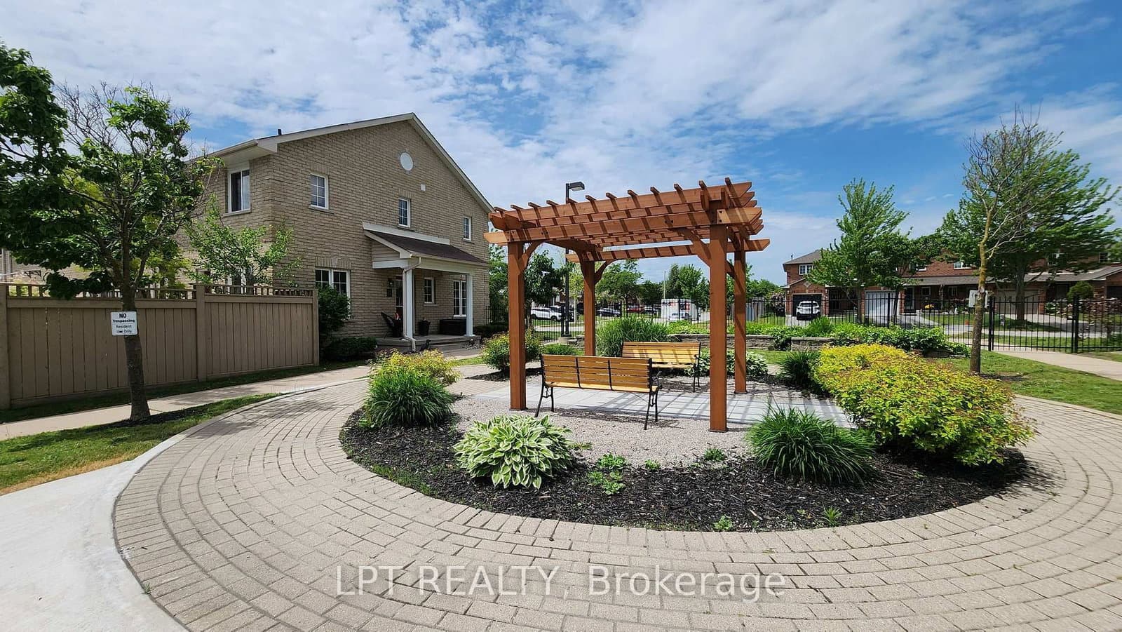 17 Silver Maple Crescent thumbnail 26