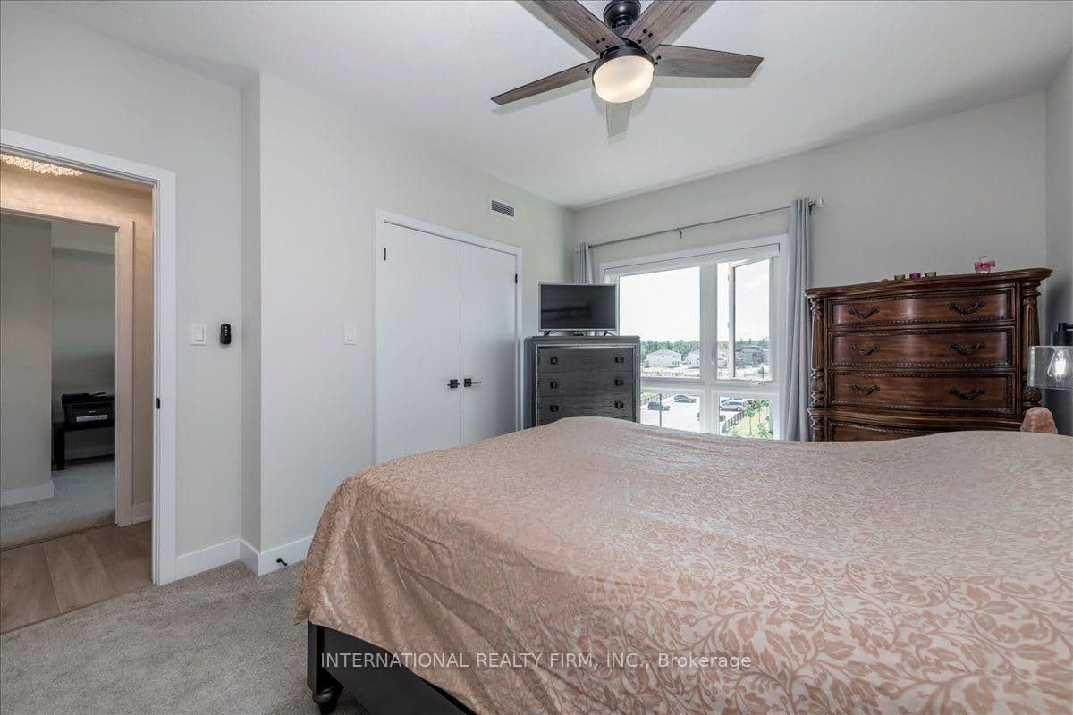 8 Culinary Lane, Unit 301 thumbnail 19