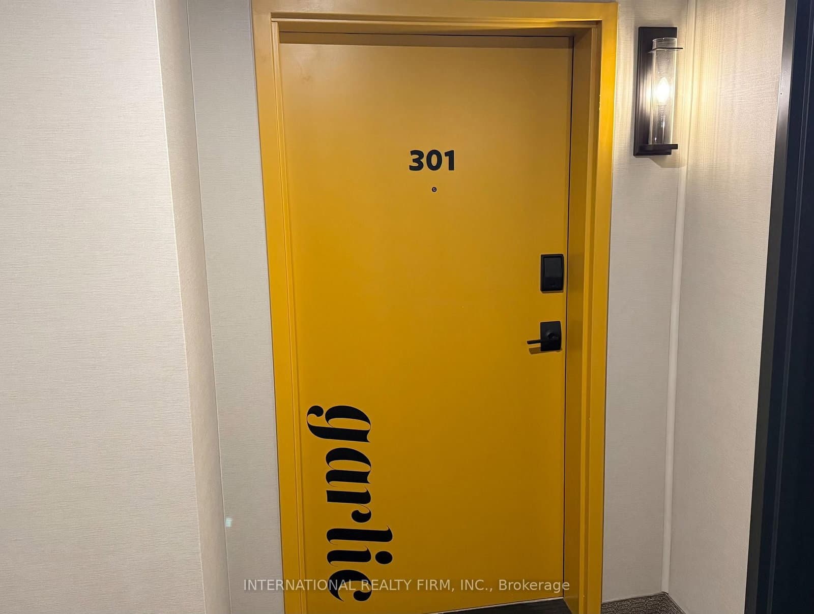 8 Culinary Lane, Unit 301 thumbnail 5