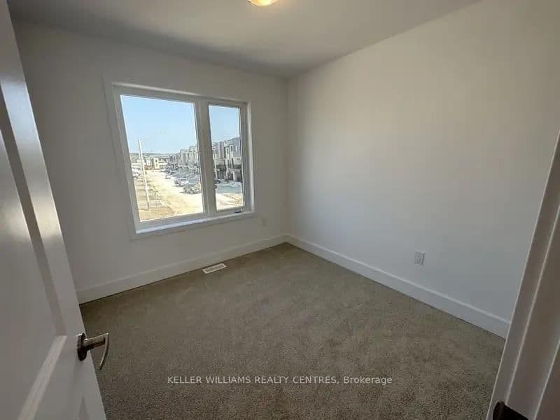 49 Gateway Drive thumbnail 13