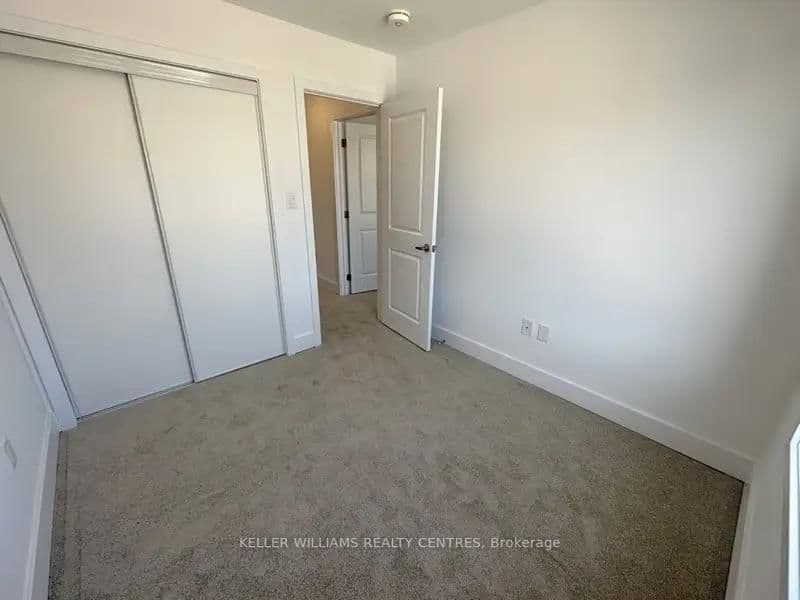 49 Gateway Drive thumbnail 18
