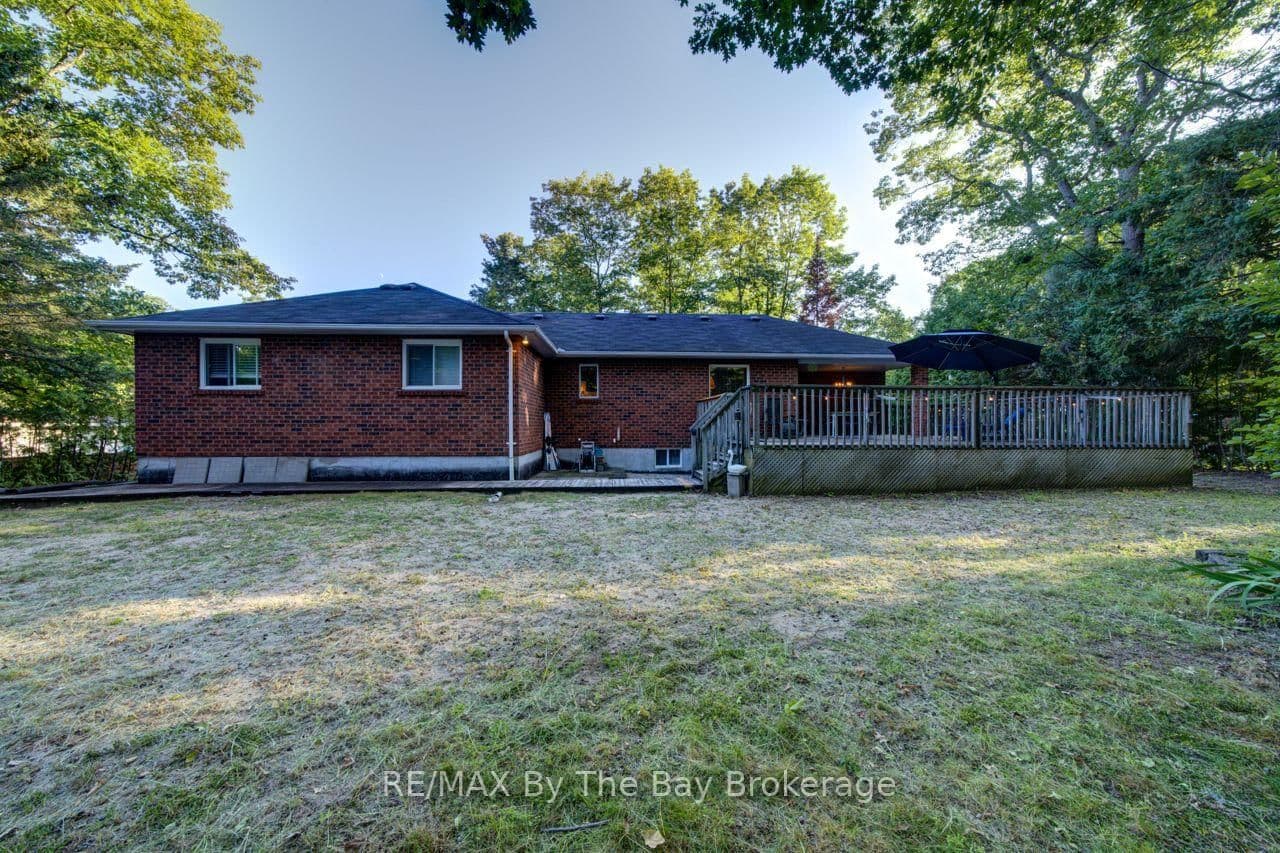 47 Birchwood Trail thumbnail 35
