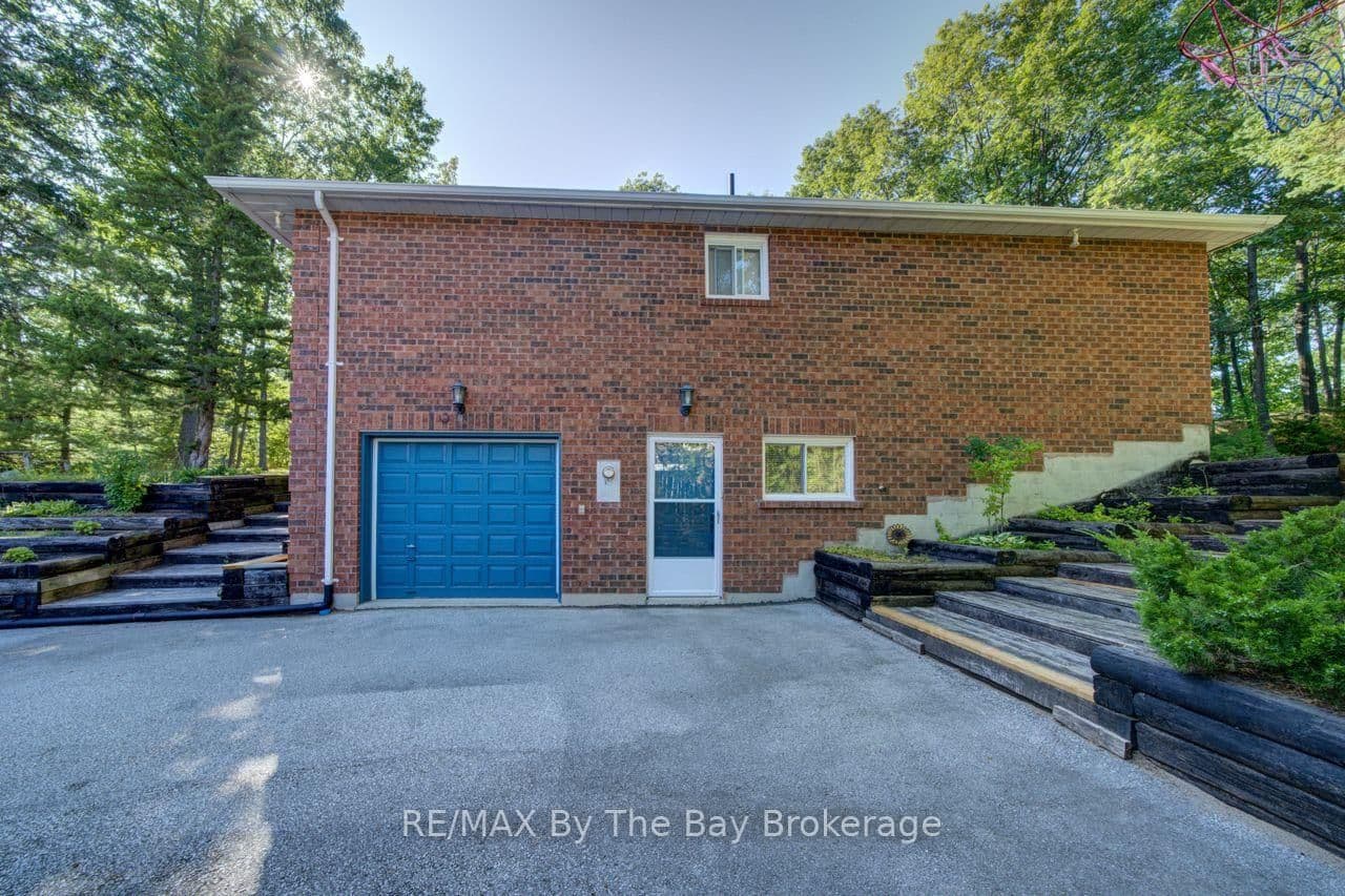 47 Birchwood Trail thumbnail 42
