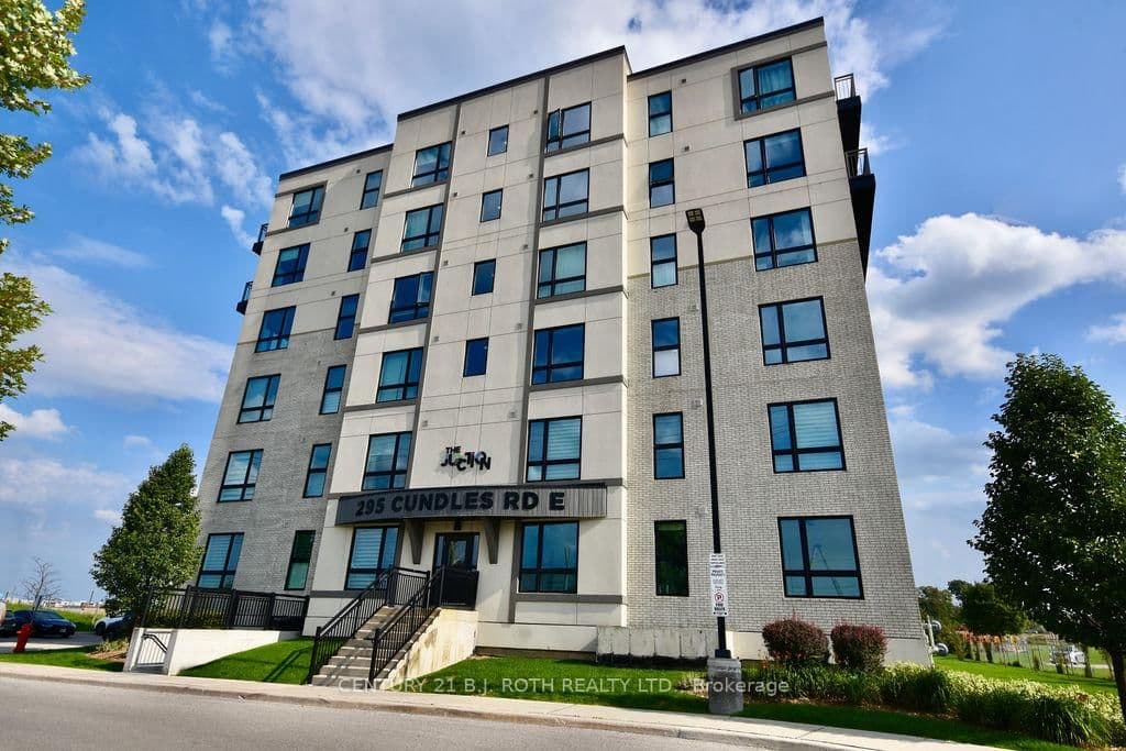 295 Cundles Road E, Unit 501
