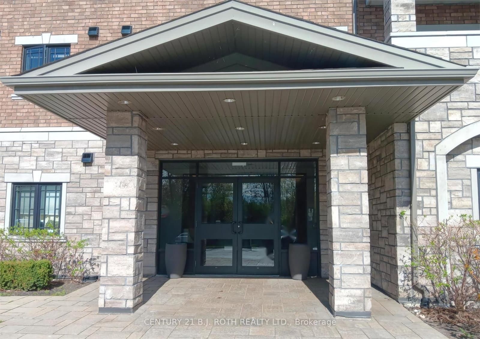 1 Chamberlain Crescent, Unit 203