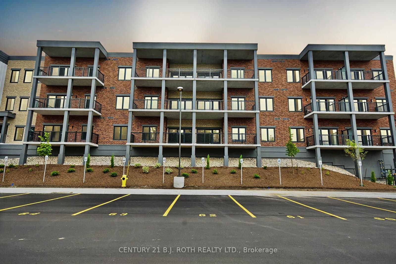 121 Mary Street, Unit 203