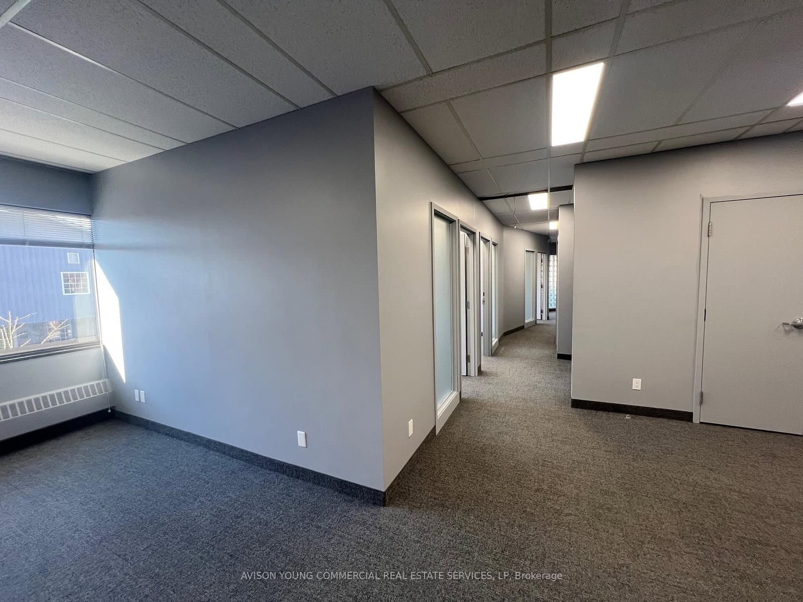 277 Lakeshore Road E, Unit 209 thumbnail 4