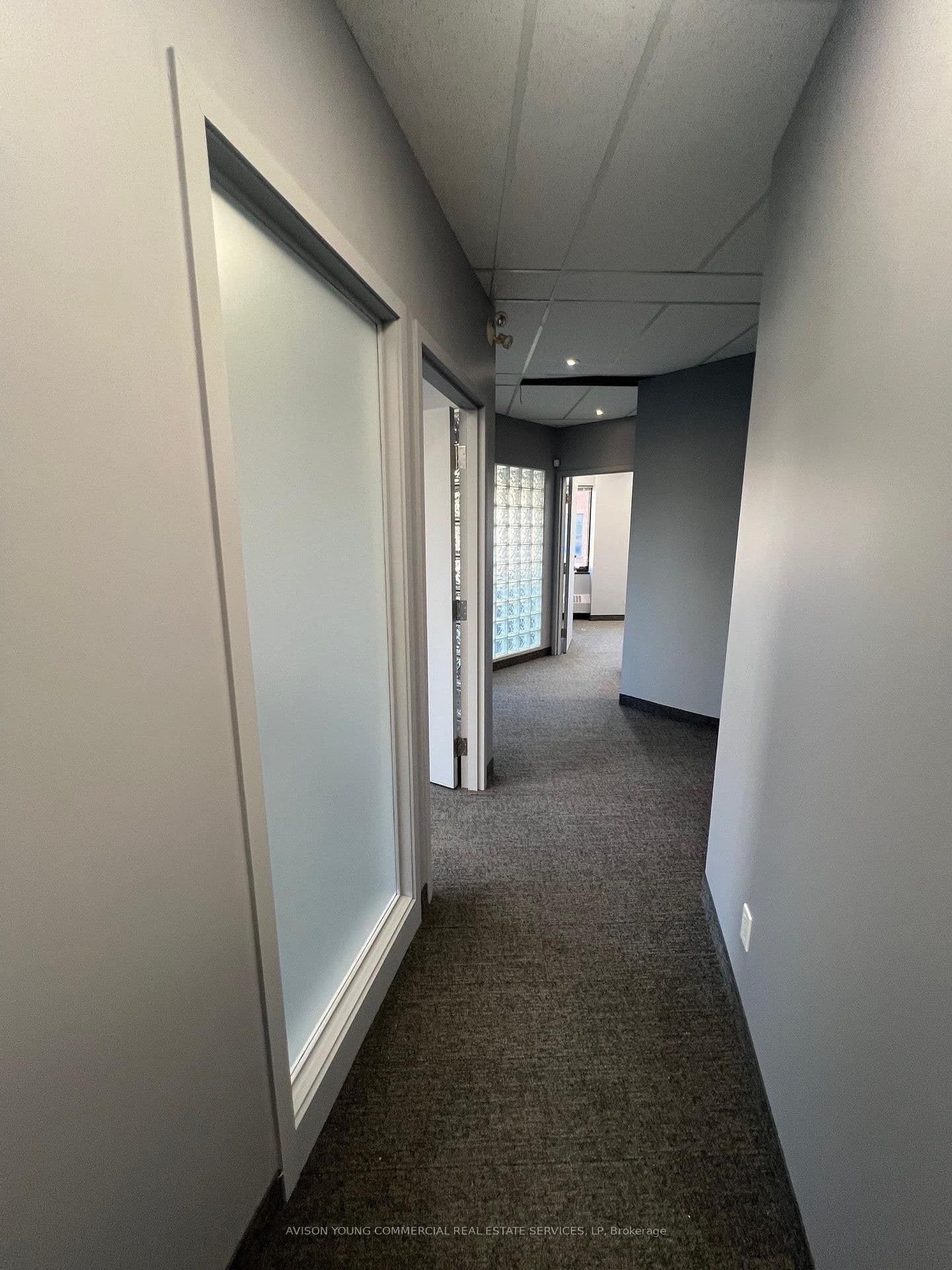 277 Lakeshore Road E, Unit 209 thumbnail 5
