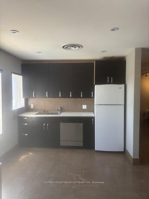 323 Church Street, Unit 21 thumbnail 10