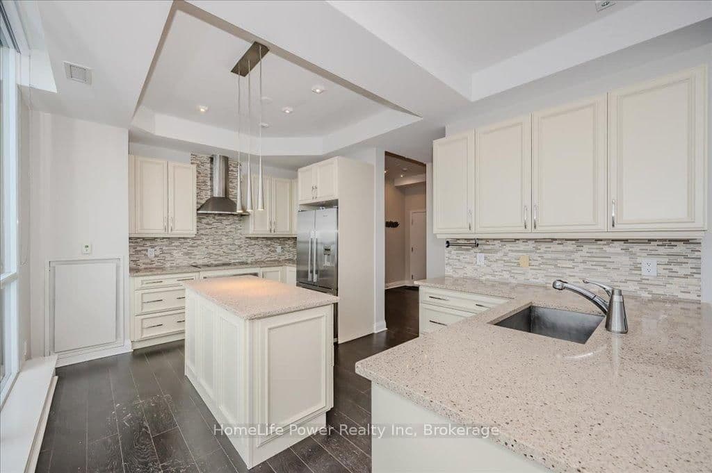 1 Hurontario Street, Unit 2001 thumbnail 17