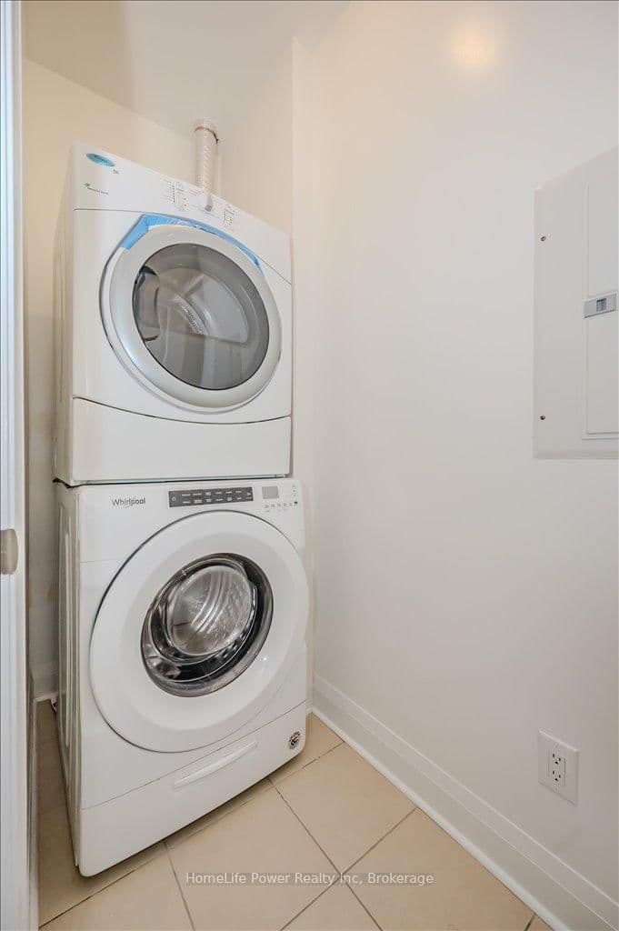 1 Hurontario Street, Unit 2001 thumbnail 22