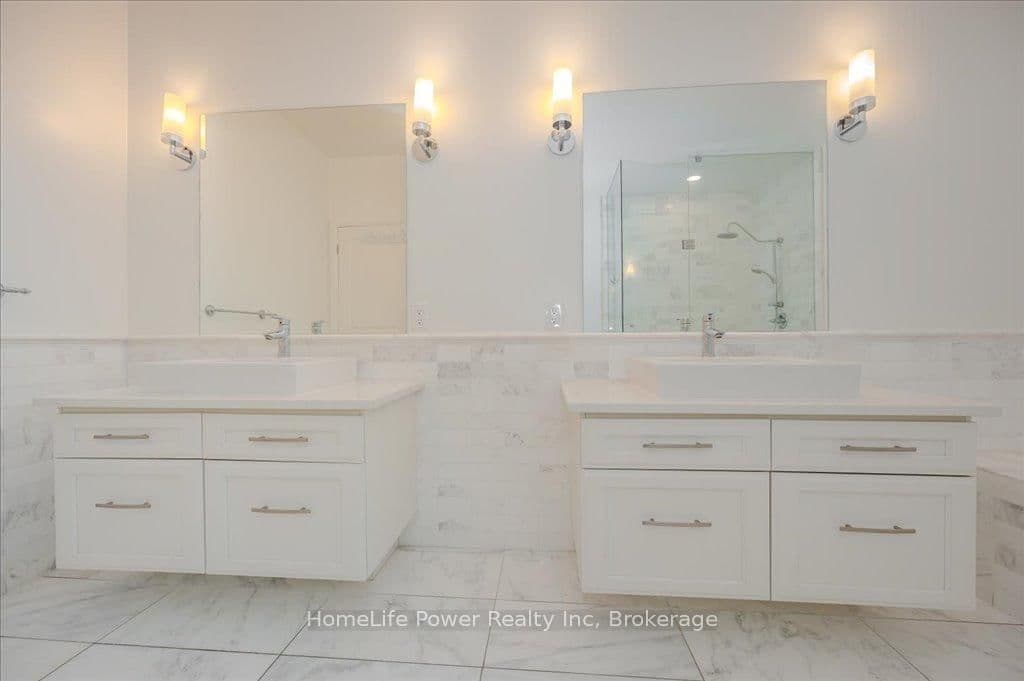 1 Hurontario Street, Unit 2001 thumbnail 26