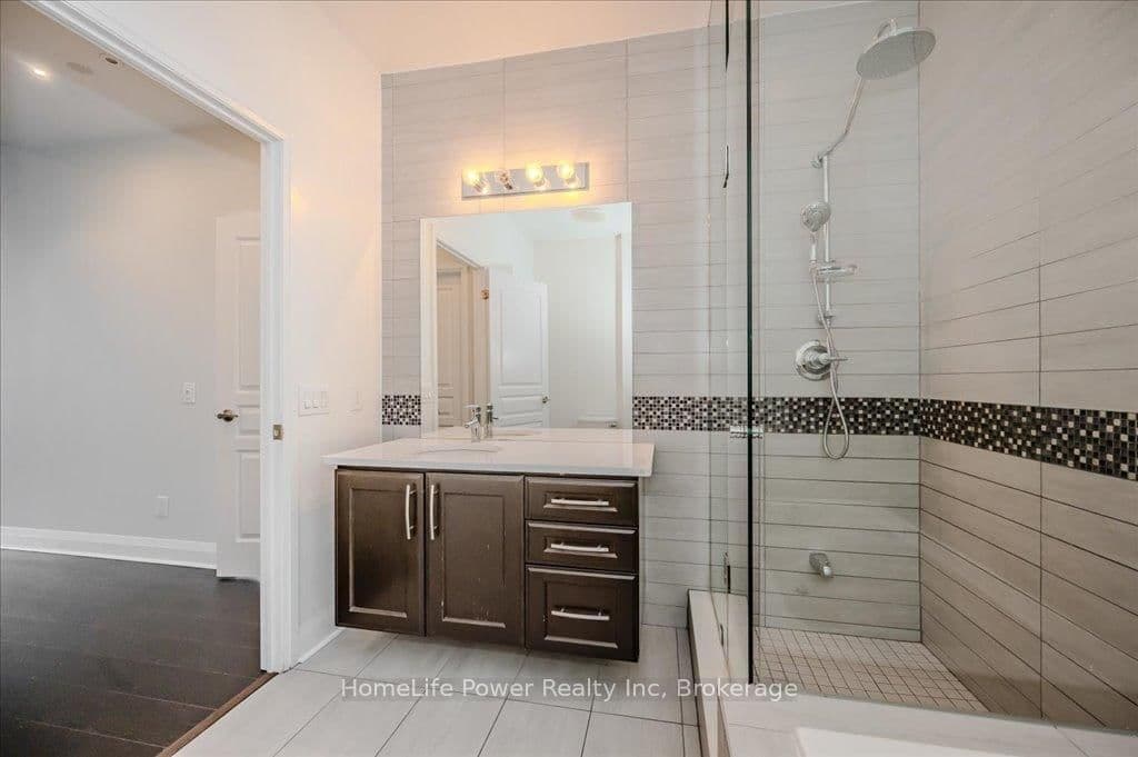 1 Hurontario Street, Unit 2001 thumbnail 31