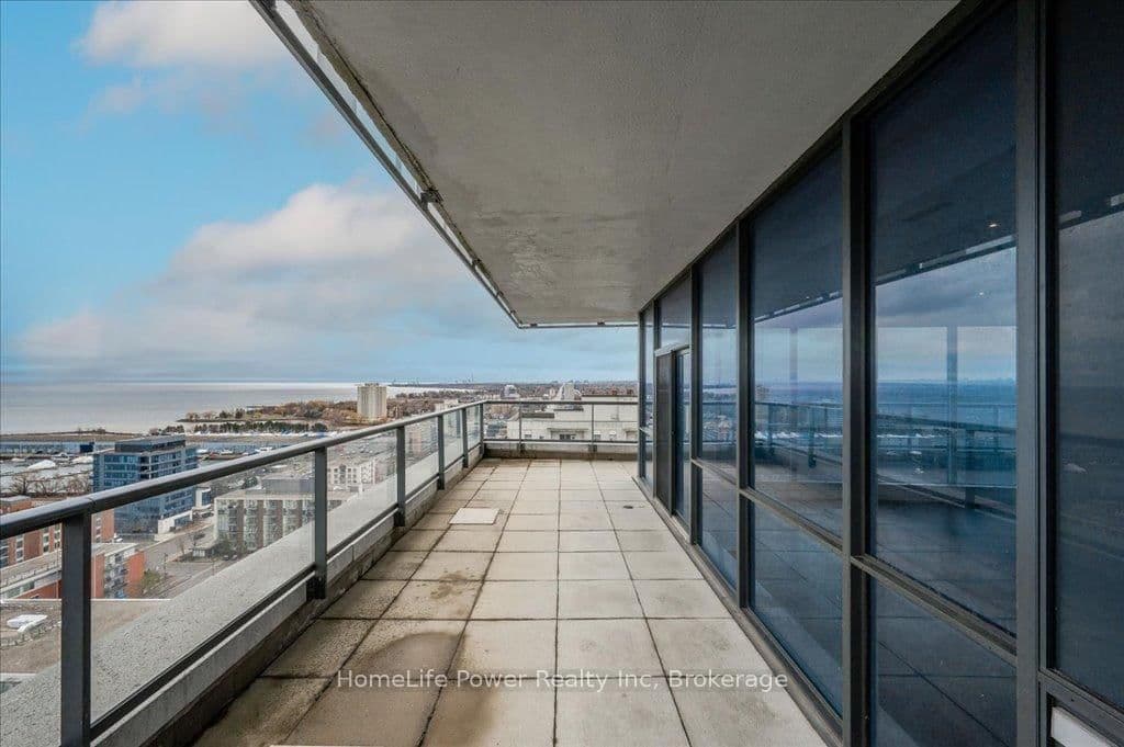 1 Hurontario Street, Unit 2001 thumbnail 35