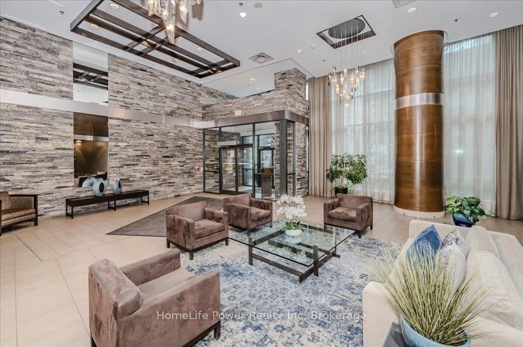 1 Hurontario Street, Unit 2001 thumbnail 7