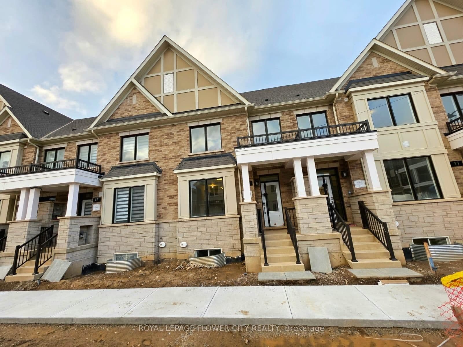 15 Moosehead Drive