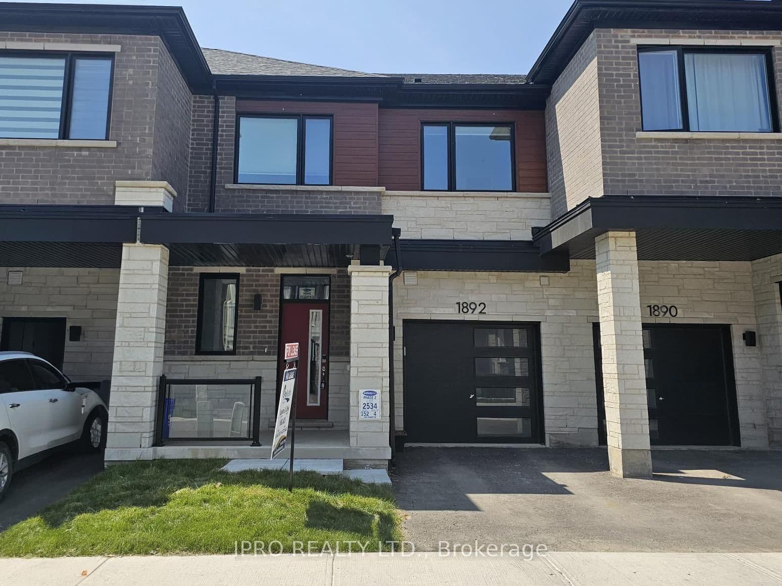 1892 Thames Circle