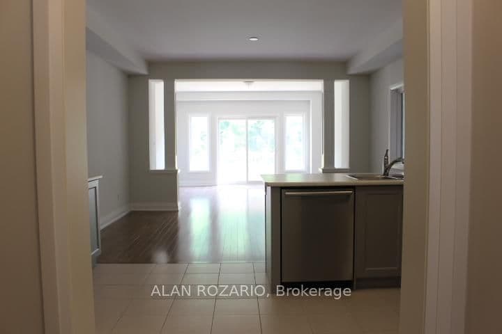 33 Summerbeam Way
