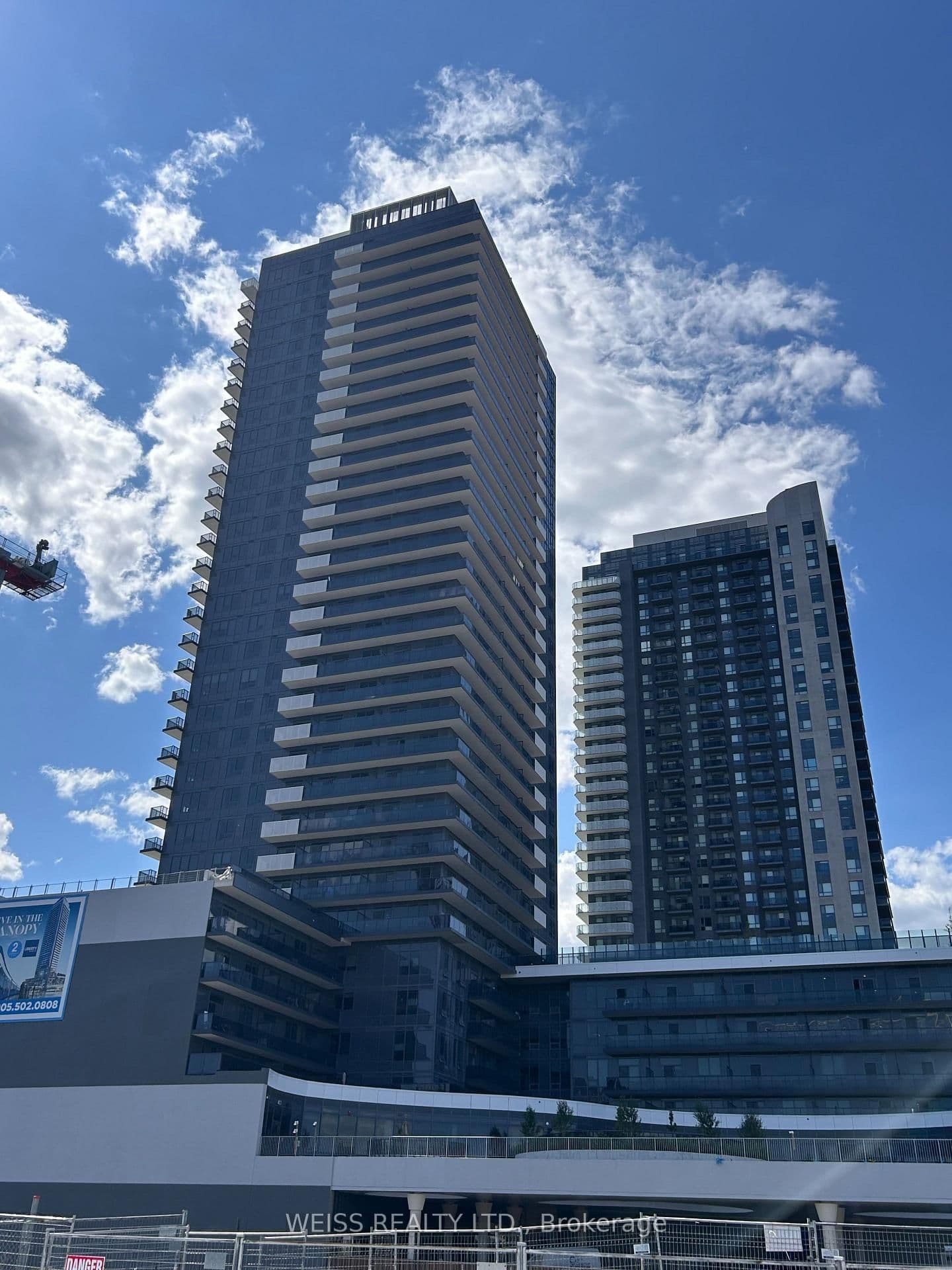 5105 Hurontario Street, Unit 2409