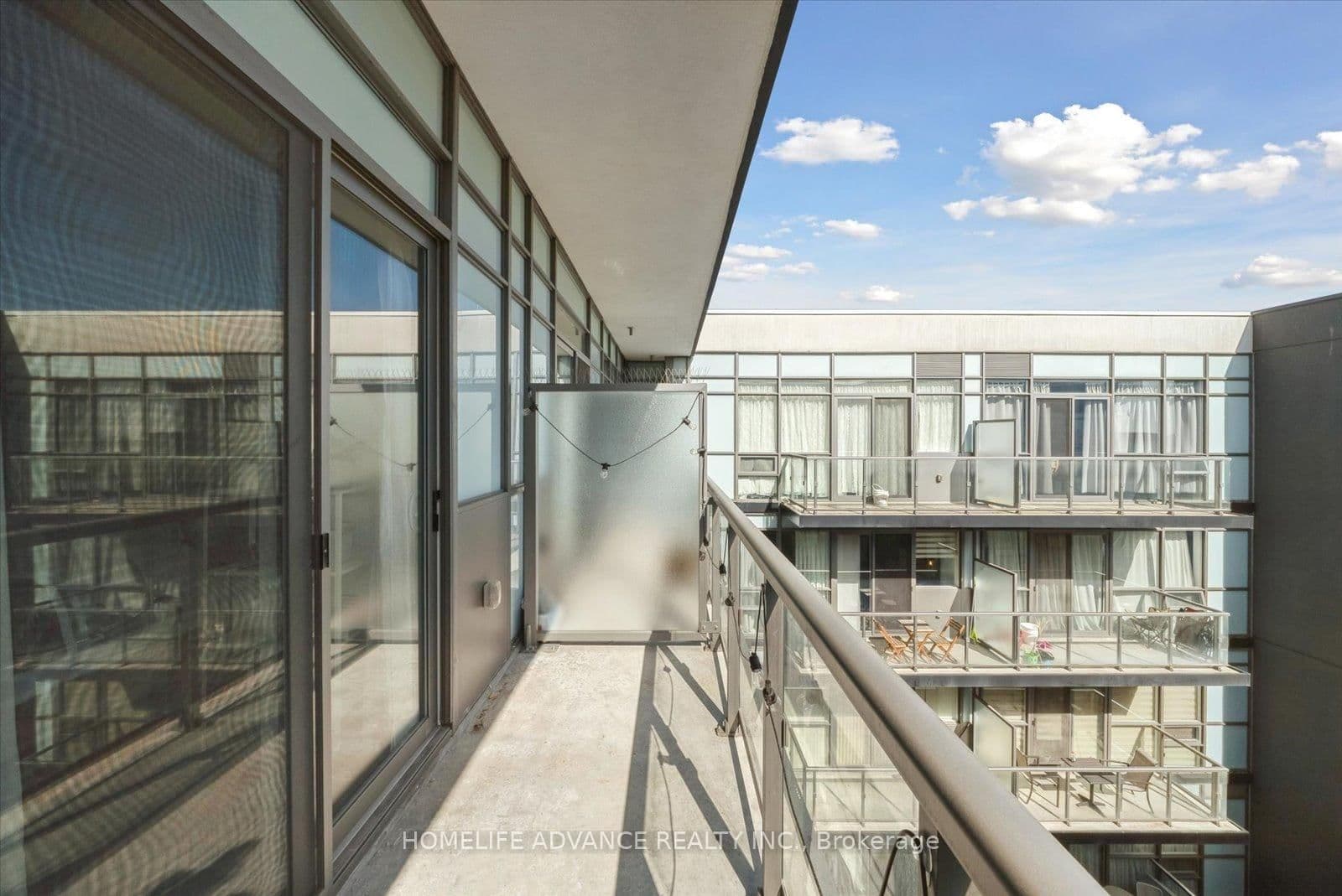 15 James Finlay Way, Unit 1117 thumbnail 22