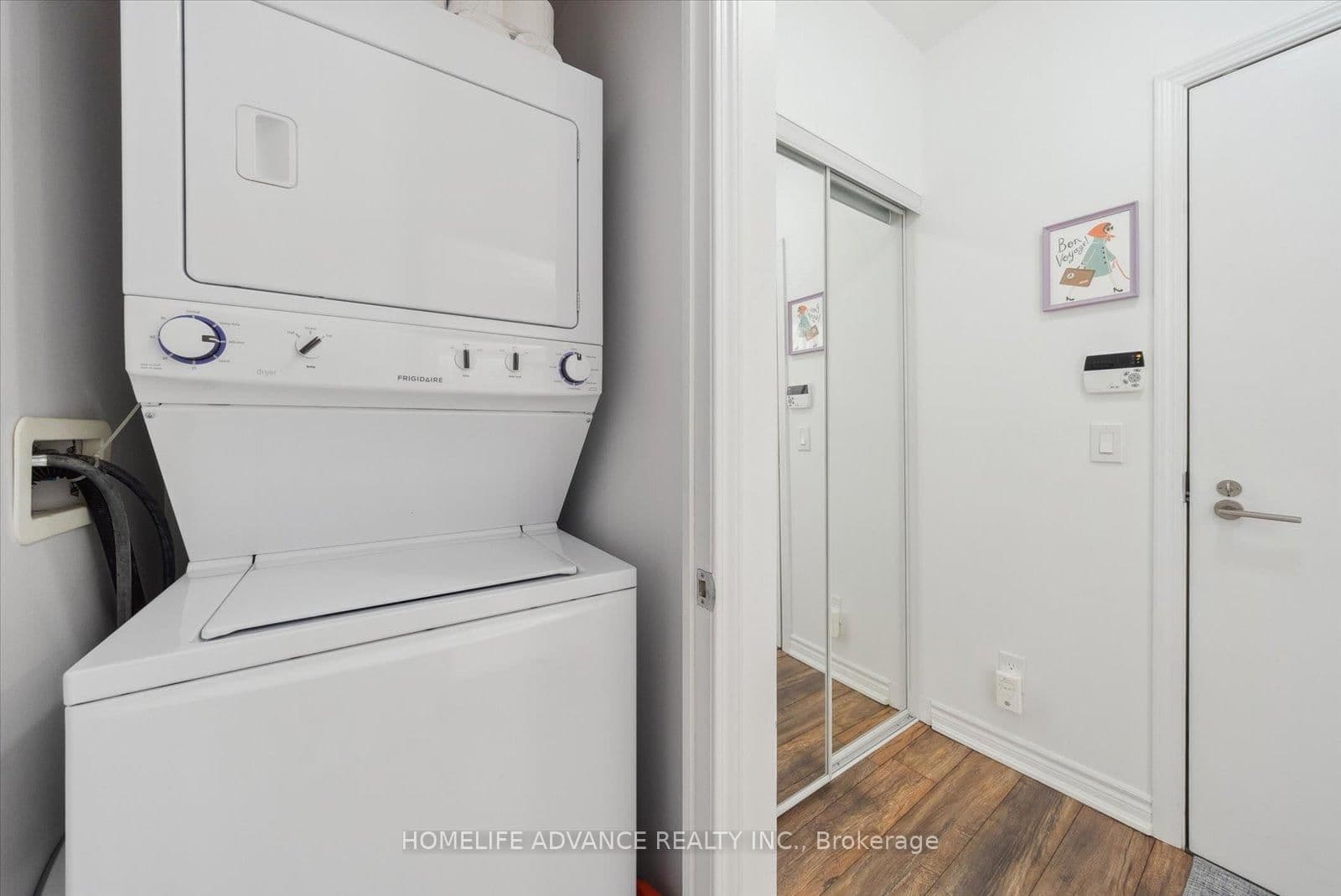 15 James Finlay Way, Unit 1117 thumbnail 24