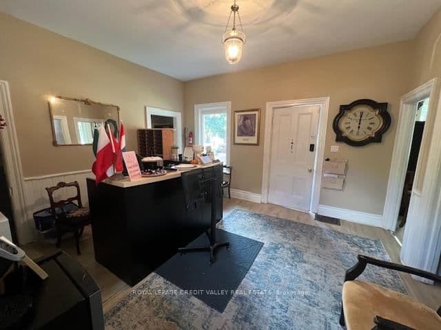 266 Main Street N, Unit 2 thumbnail 5