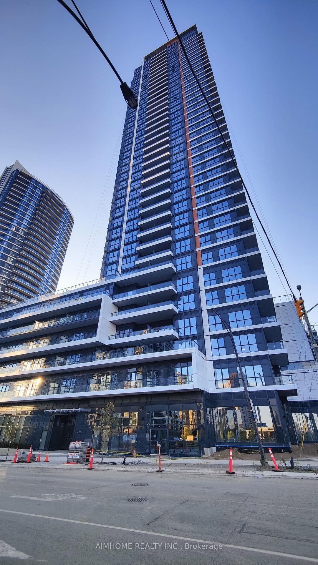 15 Watergarden Drive, Unit 206