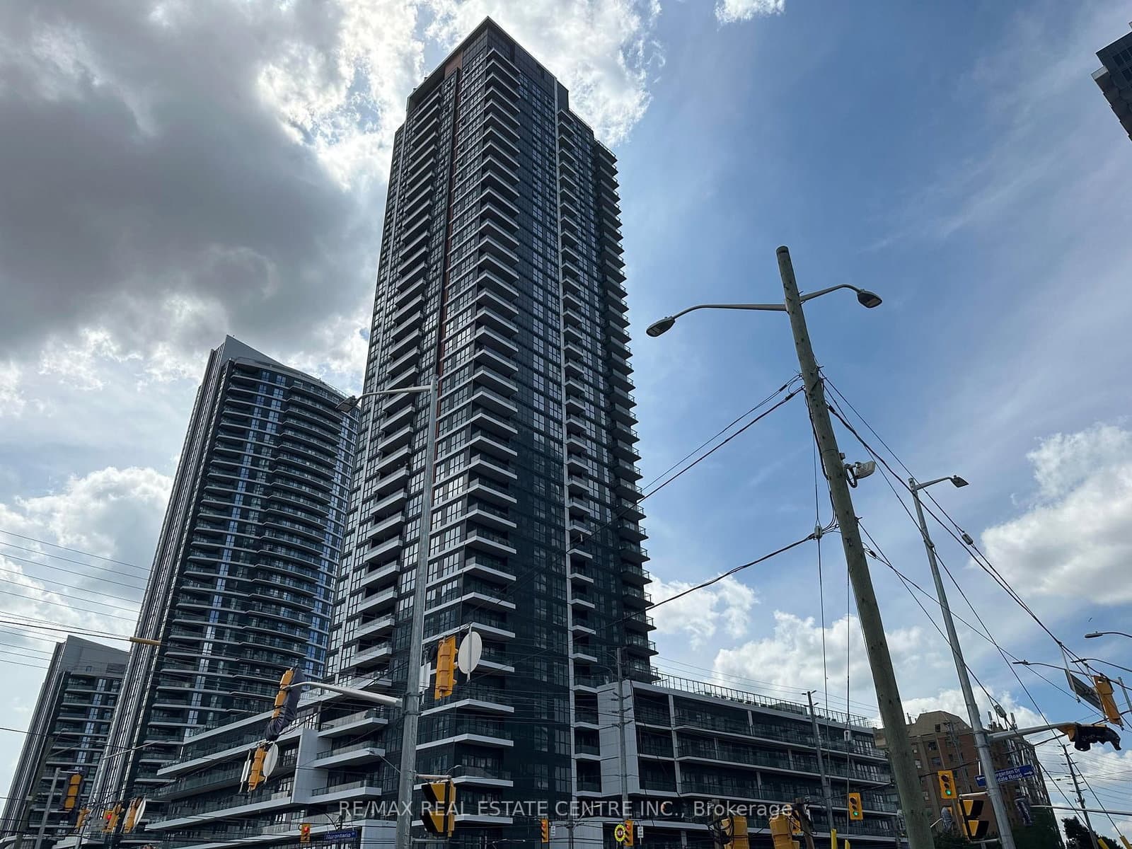 15 Watergarden Drive, Unit 1703