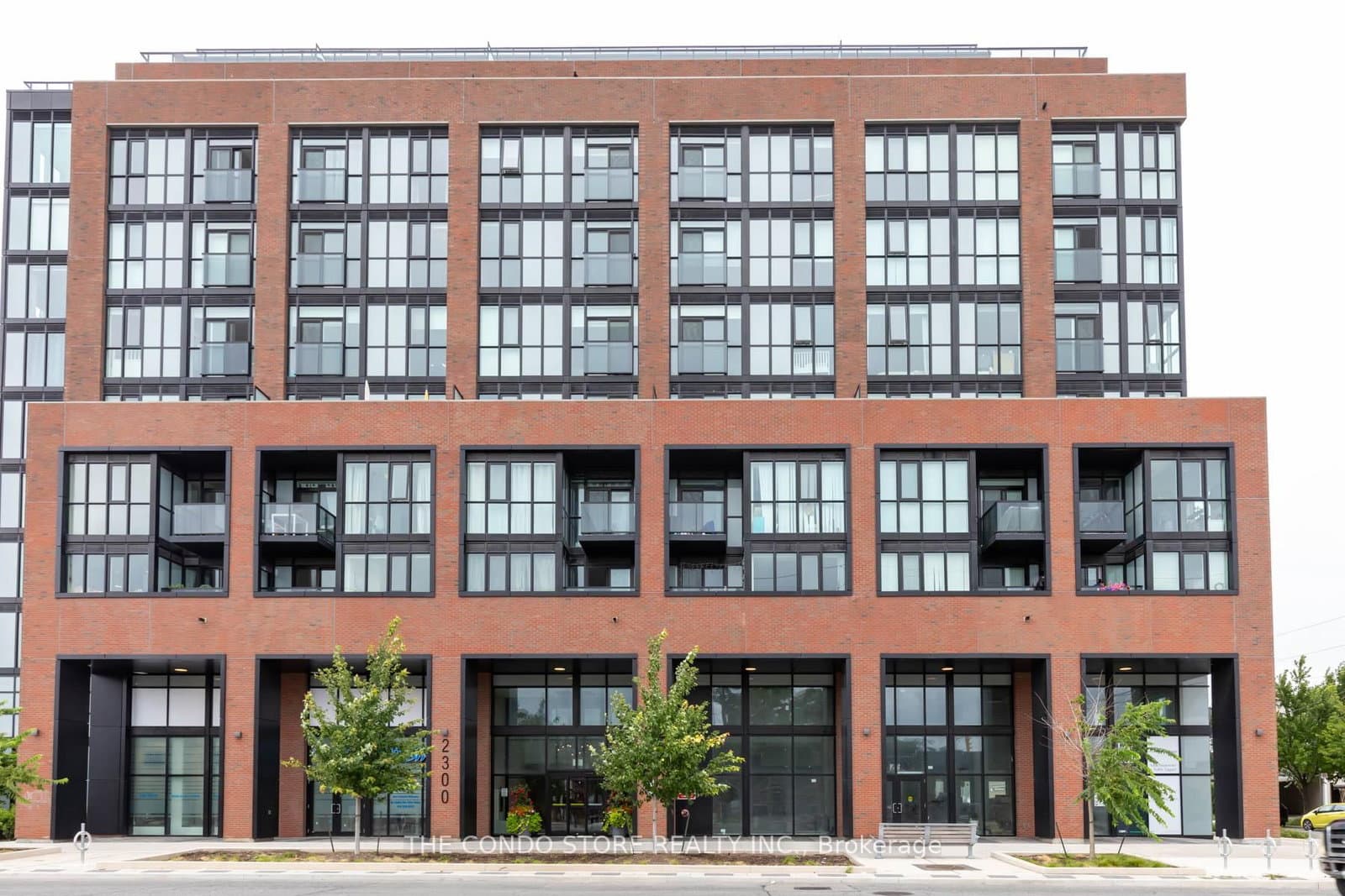 2300 St Clair Avenue W, Unit 901