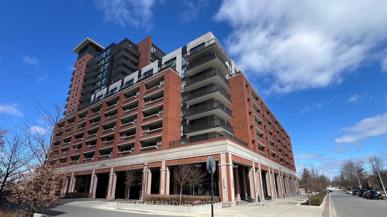 #613 - 3091 Dufferin Street