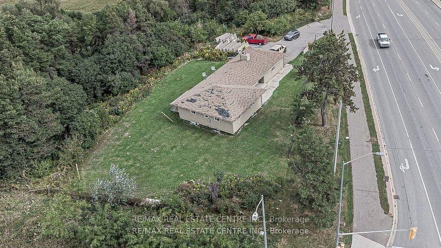 3024 Countryside Drive thumbnail 4