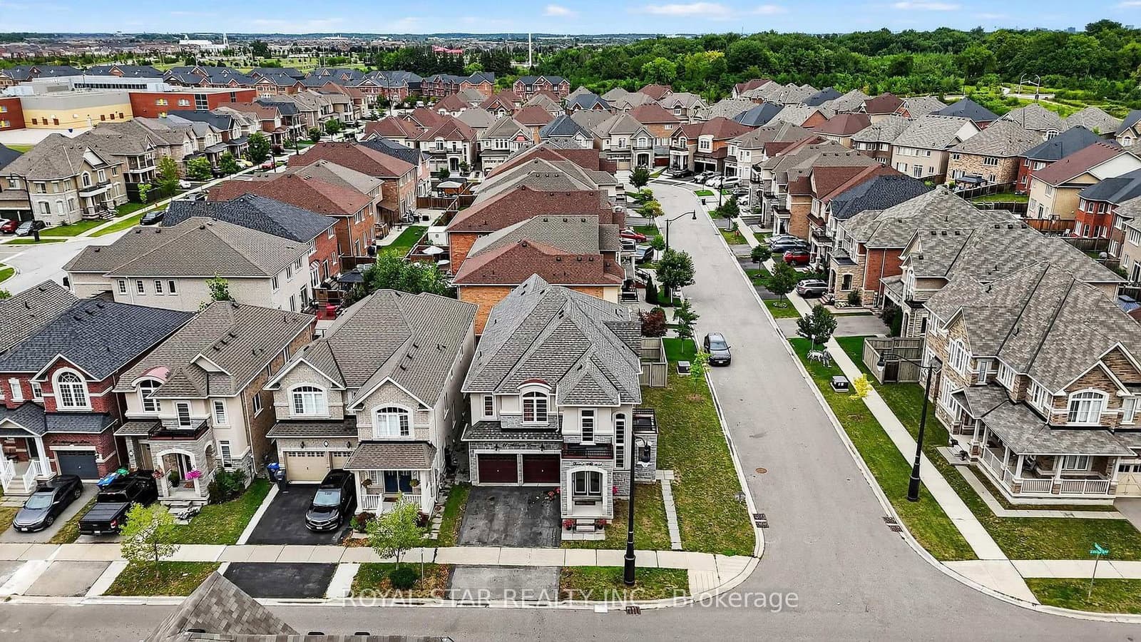 61 Aldersgate Drive thumbnail 3