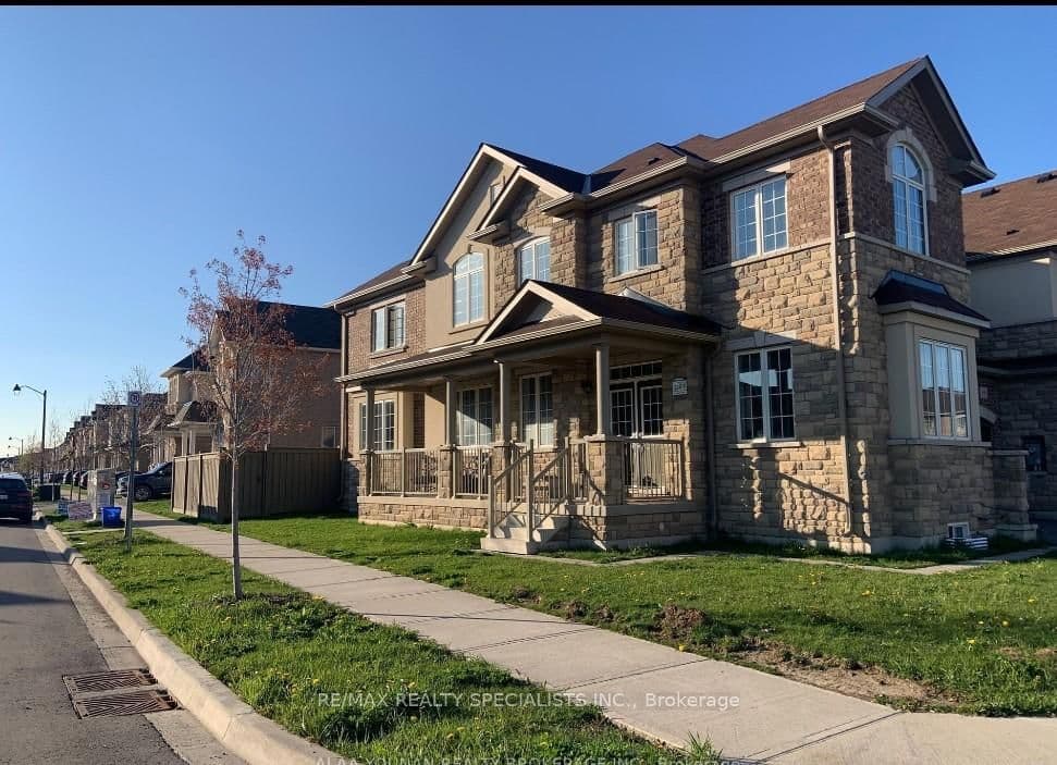 157 Bronson Terrace W