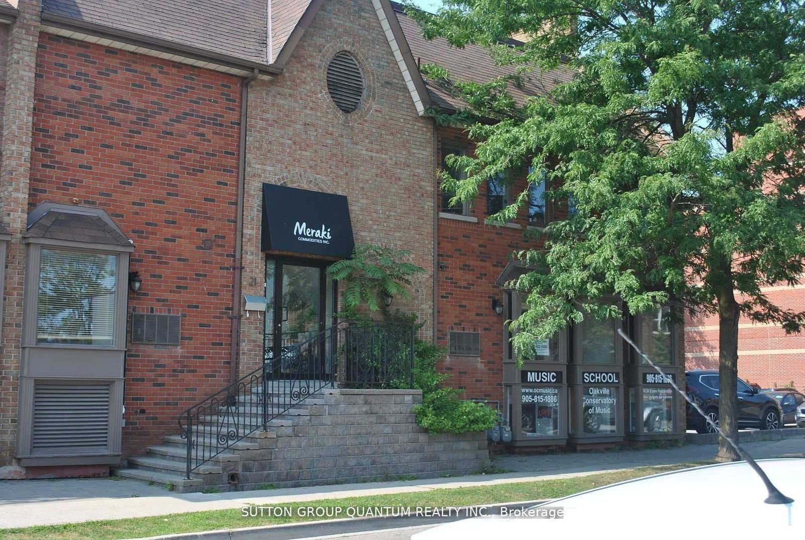 323 Church Street, Unit 2 thumbnail 2