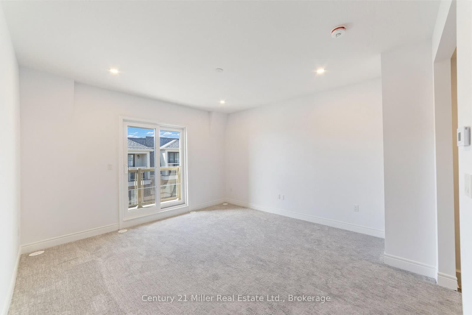 2140 Trafalgar Road, Unit 48 thumbnail 23