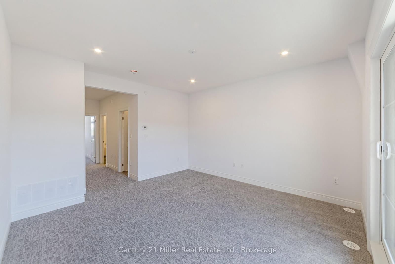 2140 Trafalgar Road, Unit 48 thumbnail 24