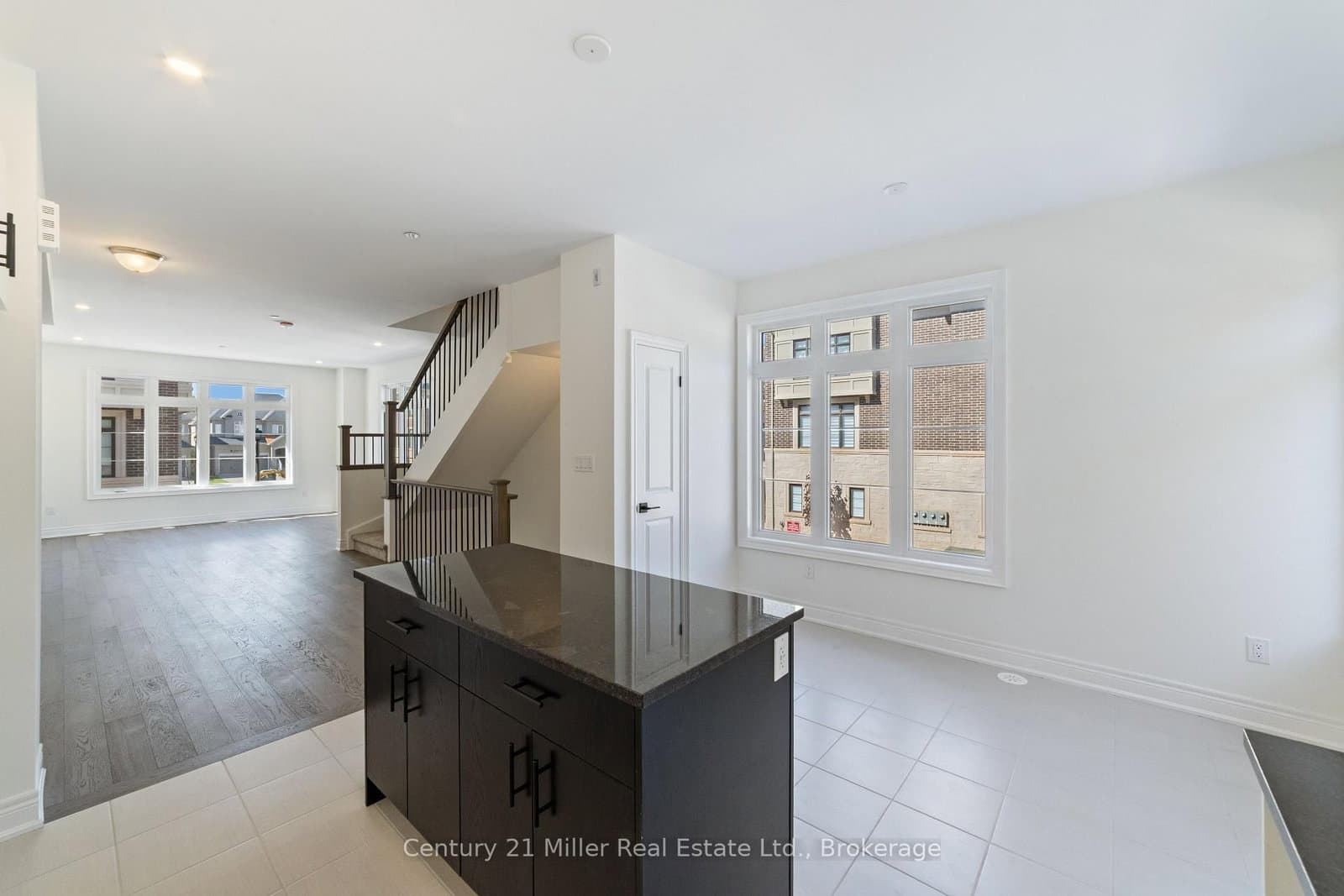 2140 Trafalgar Road, Unit 48 thumbnail 7