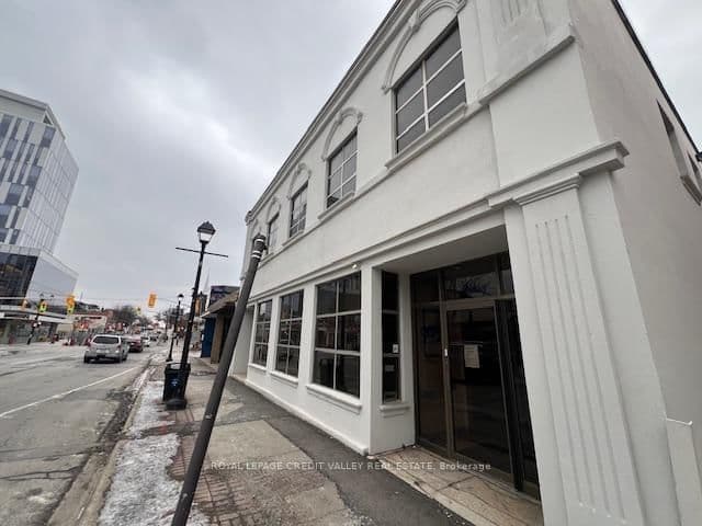 32 Queen Street W, Unit 201 thumbnail 7